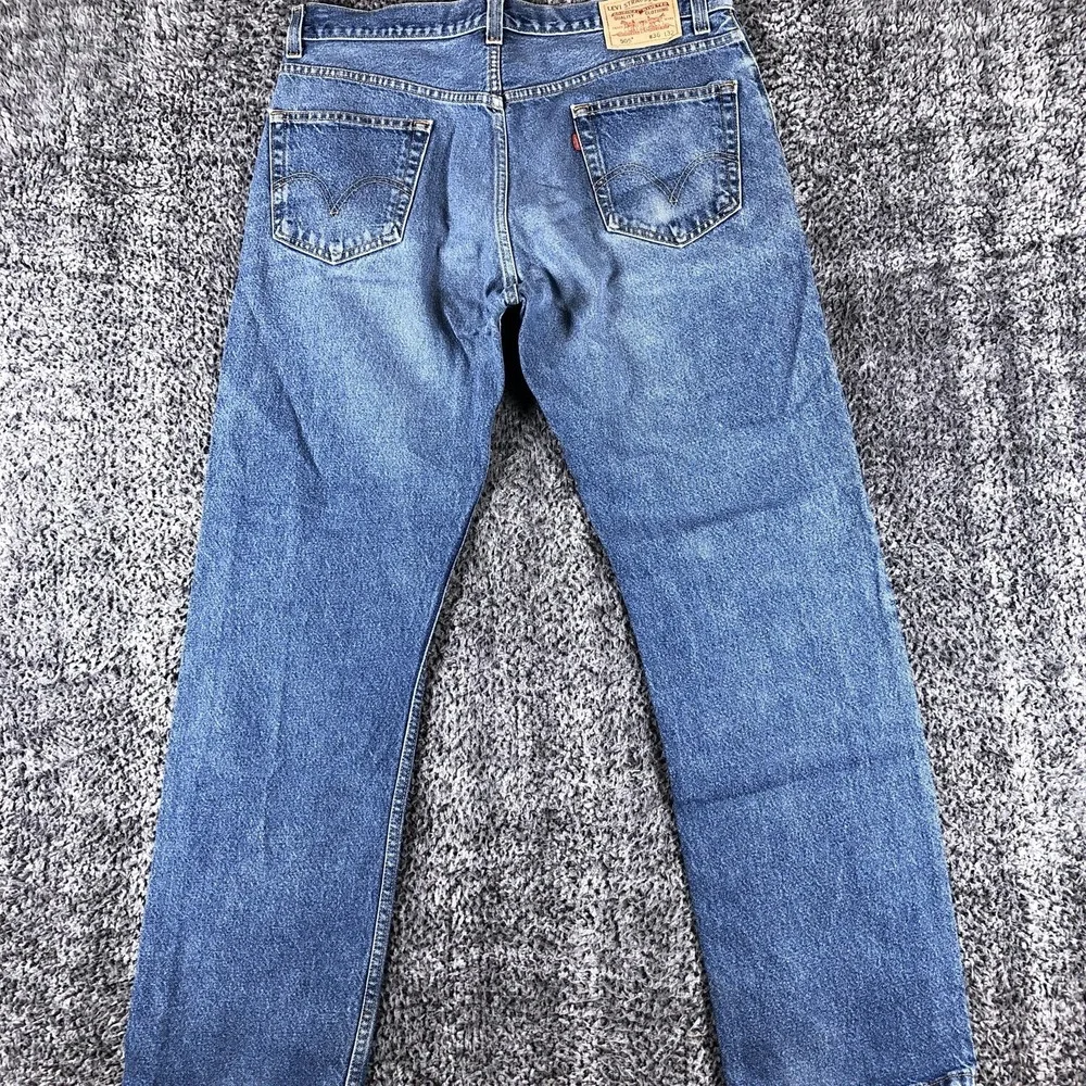 Levis 505 Jeans Mens 36x32 Blue Regular Fit Straight Leg Denim Medium Wash Y2K
